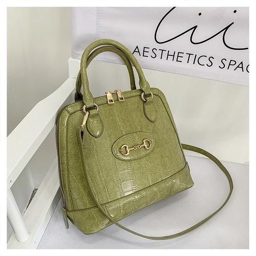 网红大斜挎包,网红大斜挎包，演绎时尚与实用的完美结合