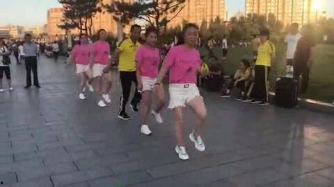 网红老爸教你学鬼步舞,鬼步舞学跳指南