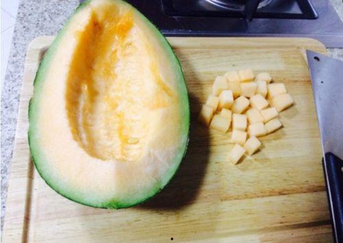 喂蜗牛吃哈密瓜,哈密瓜盛宴的甜蜜邂逅