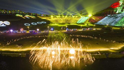 网红打卡基地夜景图,光影交织的梦幻画卷