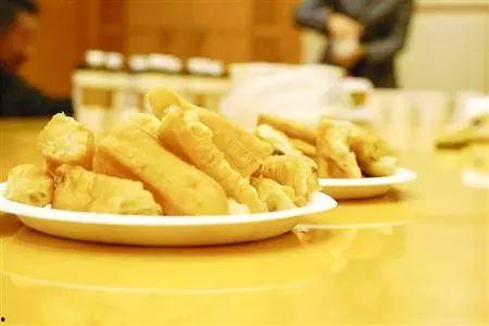 屯昌网红爆浆油条,网红美食背后的诱人秘密